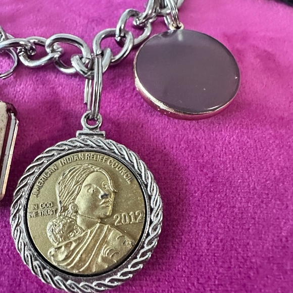 2012 AMERICAN INDIAN RELIEF COUNCIL MEDAL CHARM BRACELET REPURPOSED OOAK 7-8 - Picture 12 of 12
